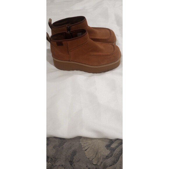Women's Tan Suede Platform Ankle Boot - Picture 11 of 14